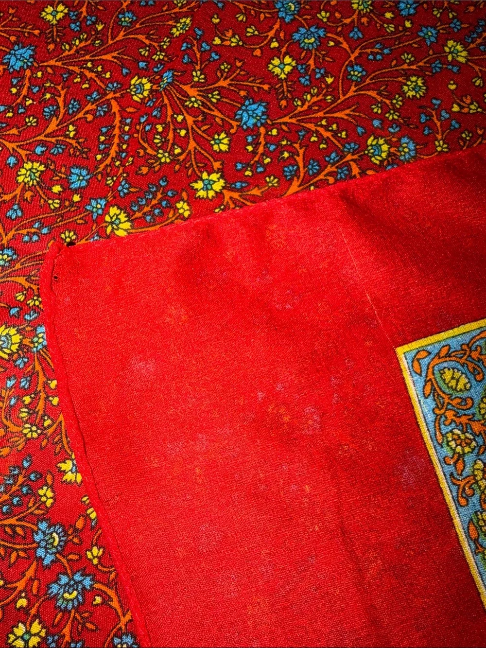 Vintage Resiyan 100% pure silk 38